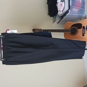 Woman's plus size pants 👌